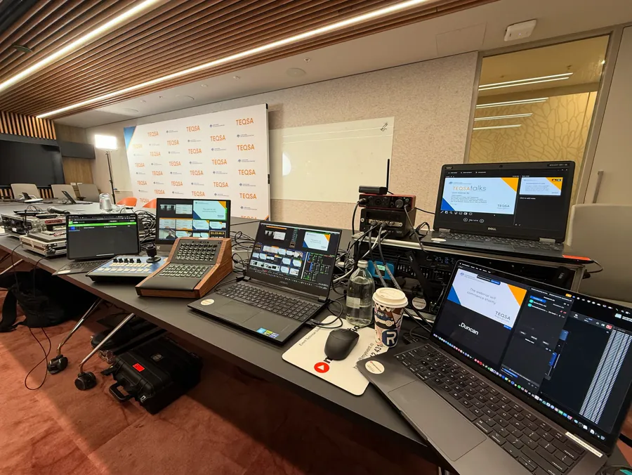 Vision switching and monitoring at an event