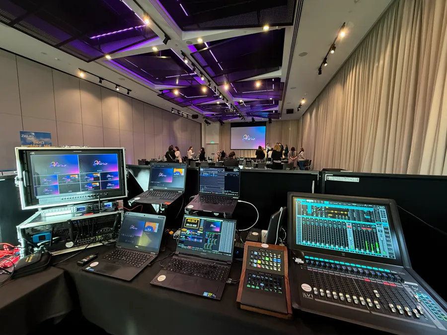 Presentation screens and production at a conference